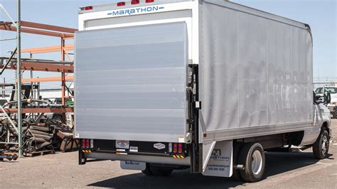 moving trucks with lift gates